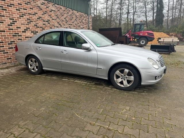 Mercedes-Benz E 280 CDI 4Matic - Mobil: gambar 2 Mercedes-Benz E 280 CDI 4Matic - Mobil: gambar 2