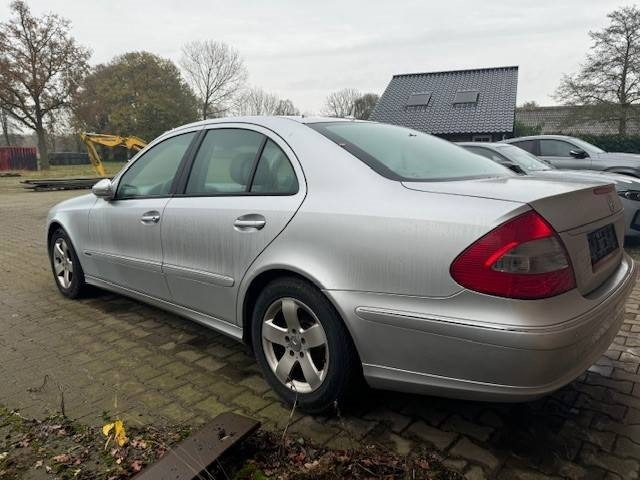 Mercedes-Benz E 280 CDI 4Matic - Mobil: gambar 5 Mercedes-Benz E 280 CDI 4Matic - Mobil: gambar 5