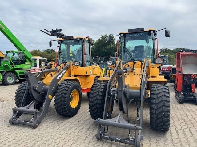 Volvo L 30 HS Klima - Wheel loader: gambar 2 Volvo L 30 HS Klima - Wheel loader: gambar 2