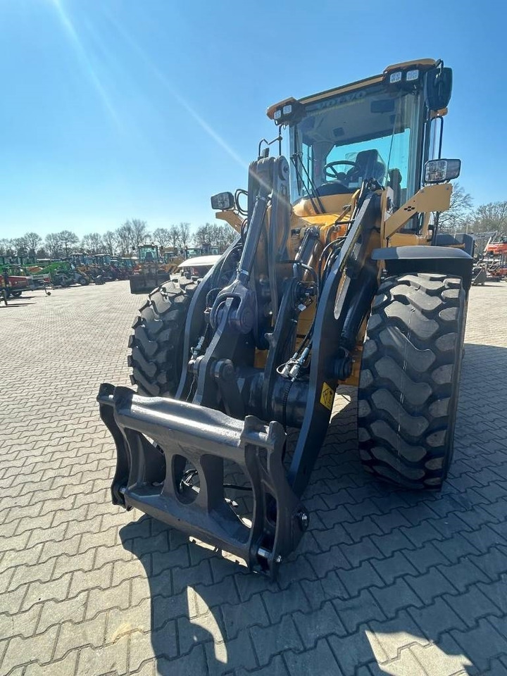 Volvo L 90 H - Wheel loader: gambar 4 Volvo L 90 H - Wheel loader: gambar 4