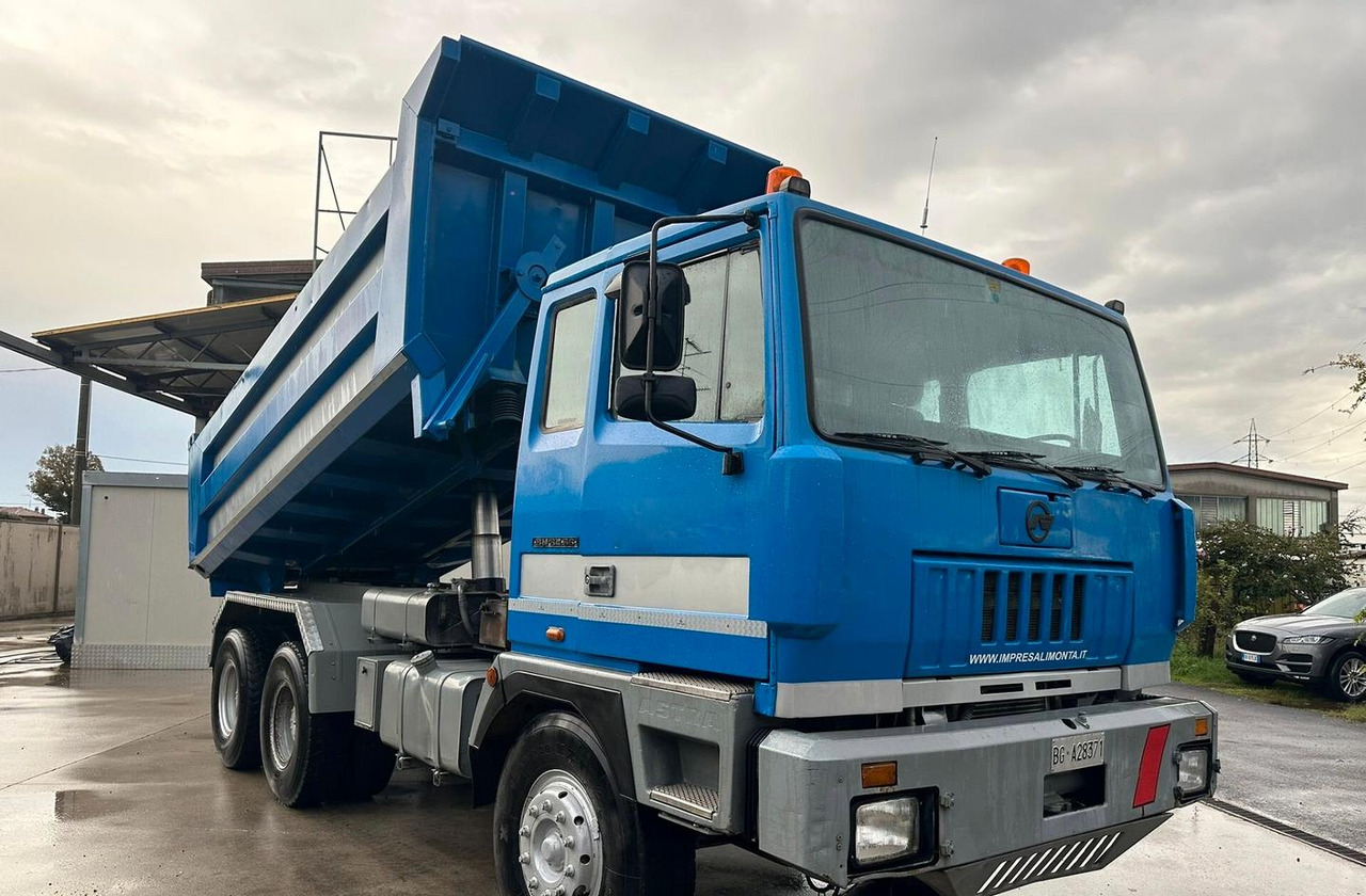 - Truk jungkit: gambar 4 - Truk jungkit: gambar 4