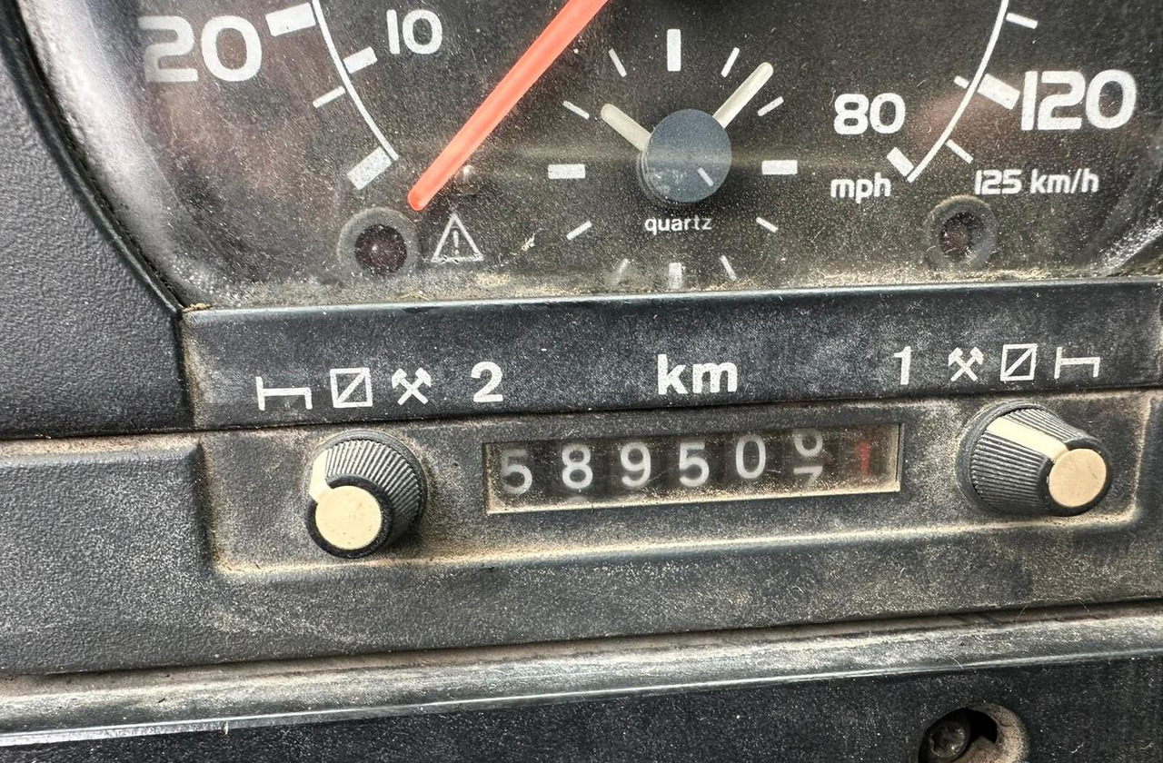 Truk jungkit : gambar 14 Truk jungkit : gambar 14