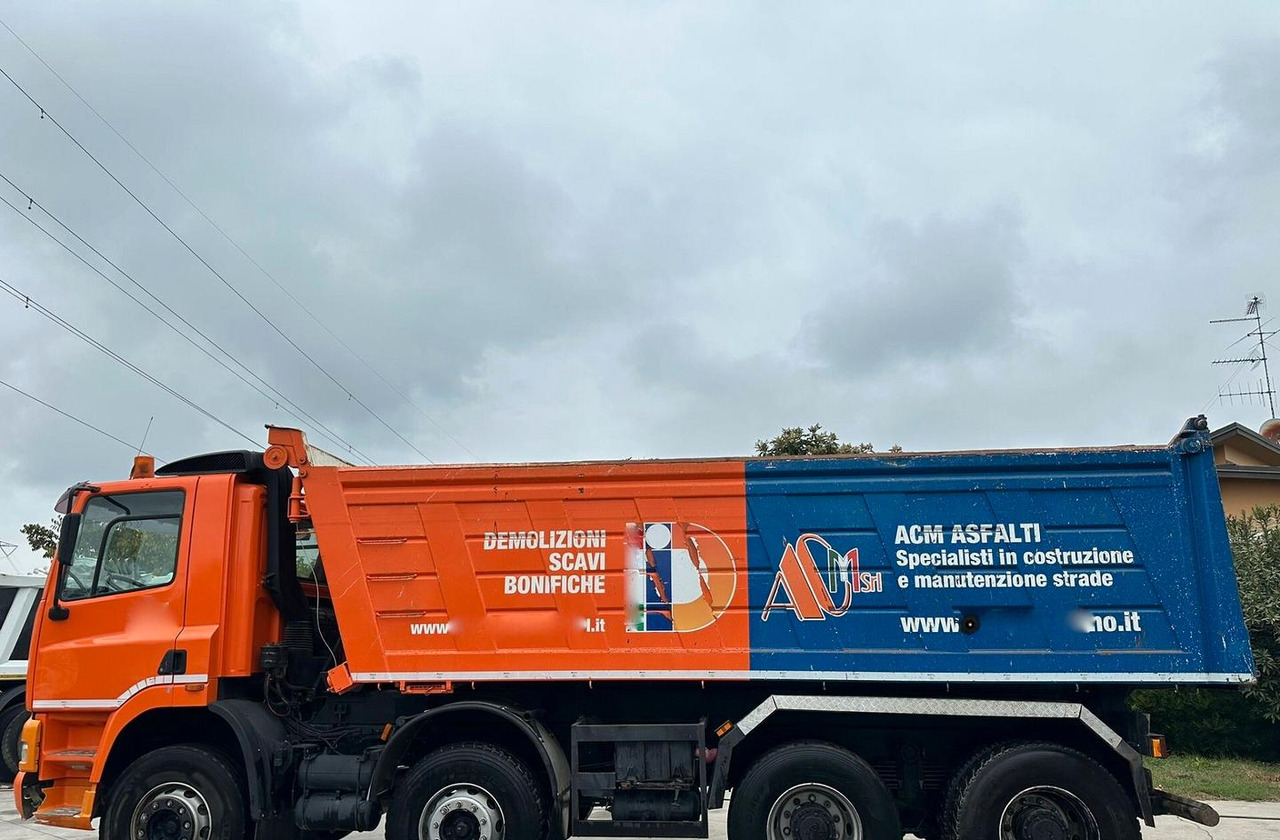 - Truk jungkit: gambar 5 - Truk jungkit: gambar 5