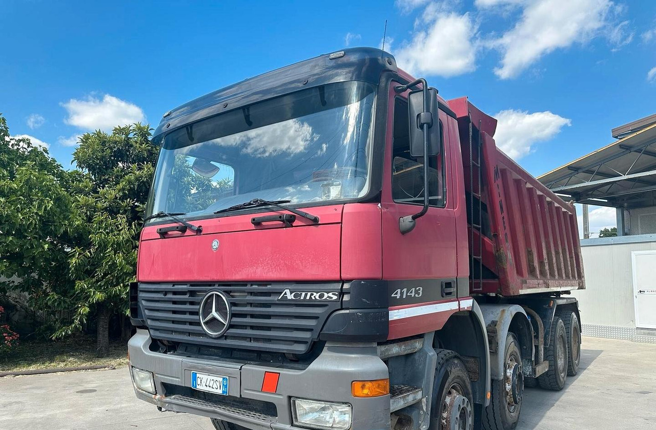 Mercedes Actros 4143 ribaltabile 4 assi - Truk jungkit: gambar 4 Mercedes Actros 4143 ribaltabile 4 assi - Truk jungkit: gambar 4