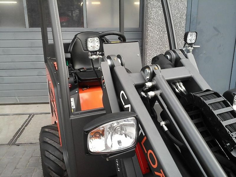 Cast 825D - Wheel loader: gambar 3 Cast 825D - Wheel loader: gambar 3