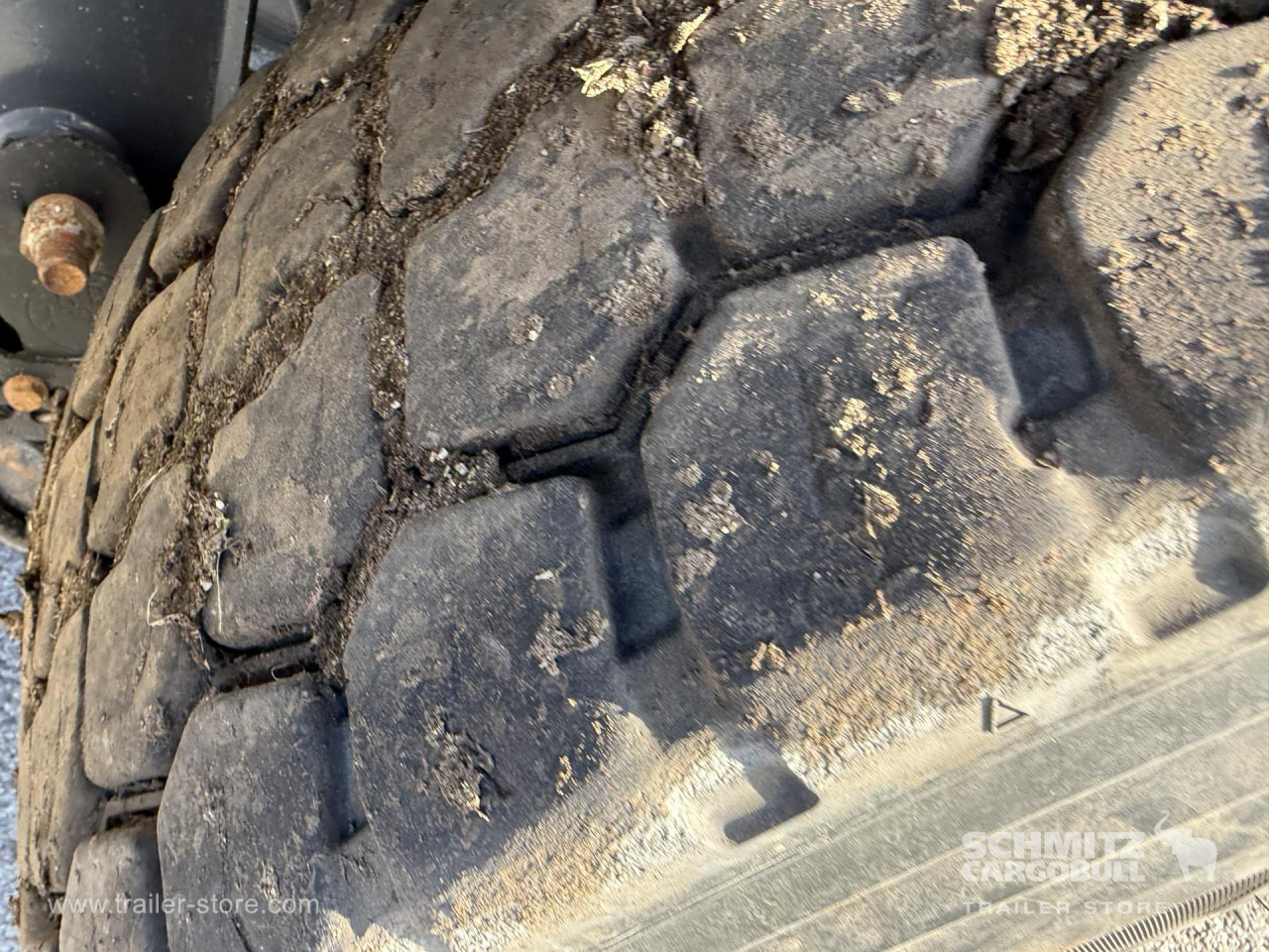 KAESSBOHRER Tipper steel half pipe body 27m³ - Semi-trailer jungkit: gambar 4 KAESSBOHRER Tipper steel half pipe body 27m³ - Semi-trailer jungkit: gambar 4