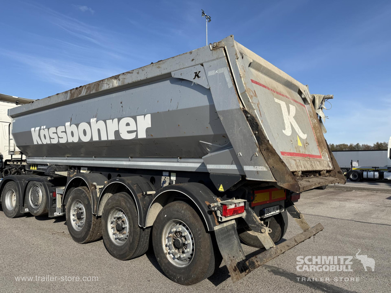 KAESSBOHRER Tipper steel half pipe body 27m³ - Semi-trailer jungkit: gambar 1 KAESSBOHRER Tipper steel half pipe body 27m³ - Semi-trailer jungkit: gambar 1