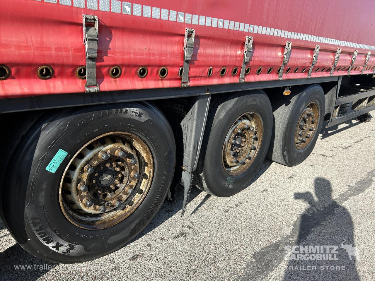 SCHMITZ Curtainsider Standard - Semi-trailer dengan terpal samping: gambar 2 SCHMITZ Curtainsider Standard - Semi-trailer dengan terpal samping: gambar 2