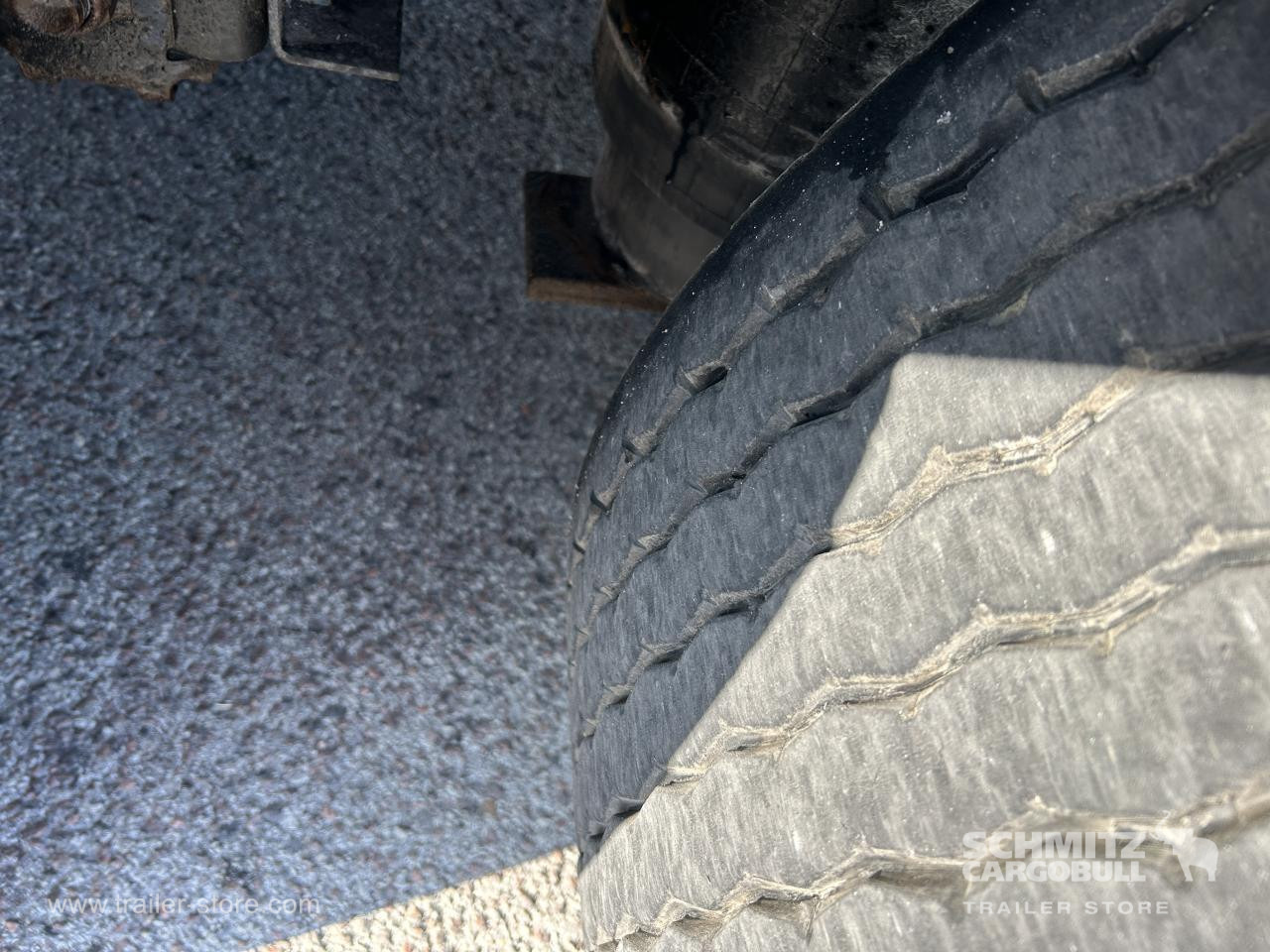 SCHMITZ Curtainsider Standard - Semi-trailer dengan terpal samping: gambar 5 SCHMITZ Curtainsider Standard - Semi-trailer dengan terpal samping: gambar 5