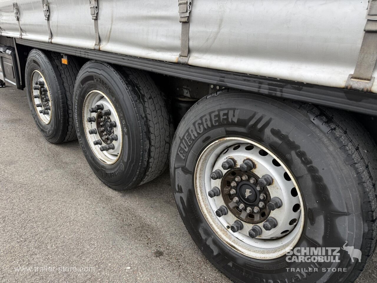 SCHMITZ Curtainsider Standard - Semi-trailer dengan terpal samping: gambar 3 SCHMITZ Curtainsider Standard - Semi-trailer dengan terpal samping: gambar 3