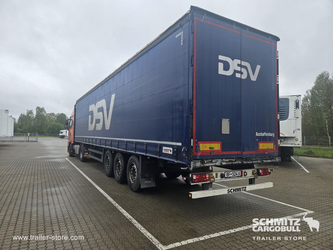 SCHMITZ Curtainsider Standard - Semi-trailer dengan terpal samping: gambar 2 SCHMITZ Curtainsider Standard - Semi-trailer dengan terpal samping: gambar 2