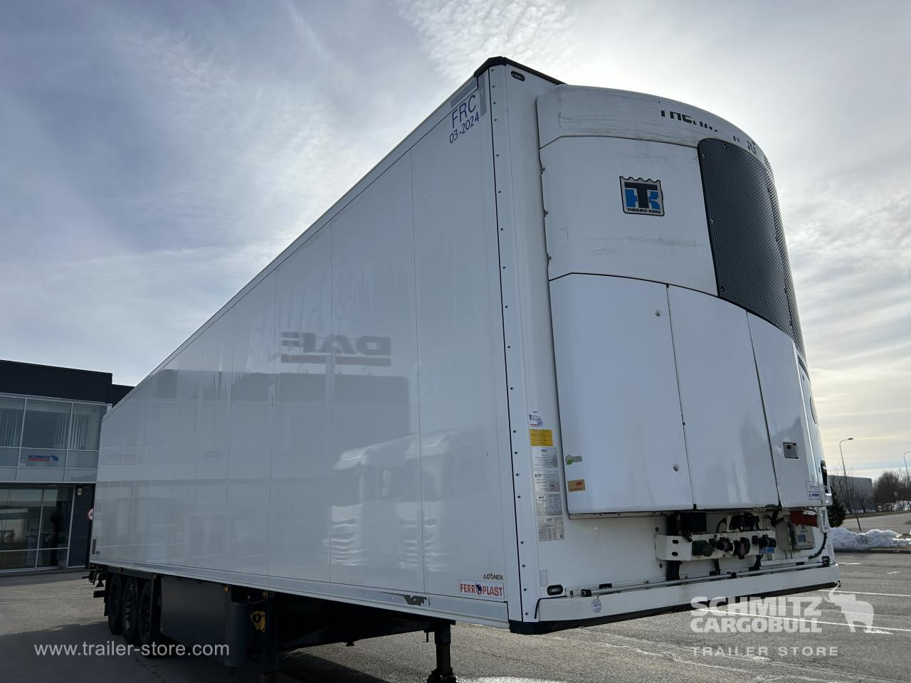 SCHMITZ Reefer Multitemp Double deck Taillift - Semi-trailer isotermal: gambar 1 SCHMITZ Reefer Multitemp Double deck Taillift - Semi-trailer isotermal: gambar 1