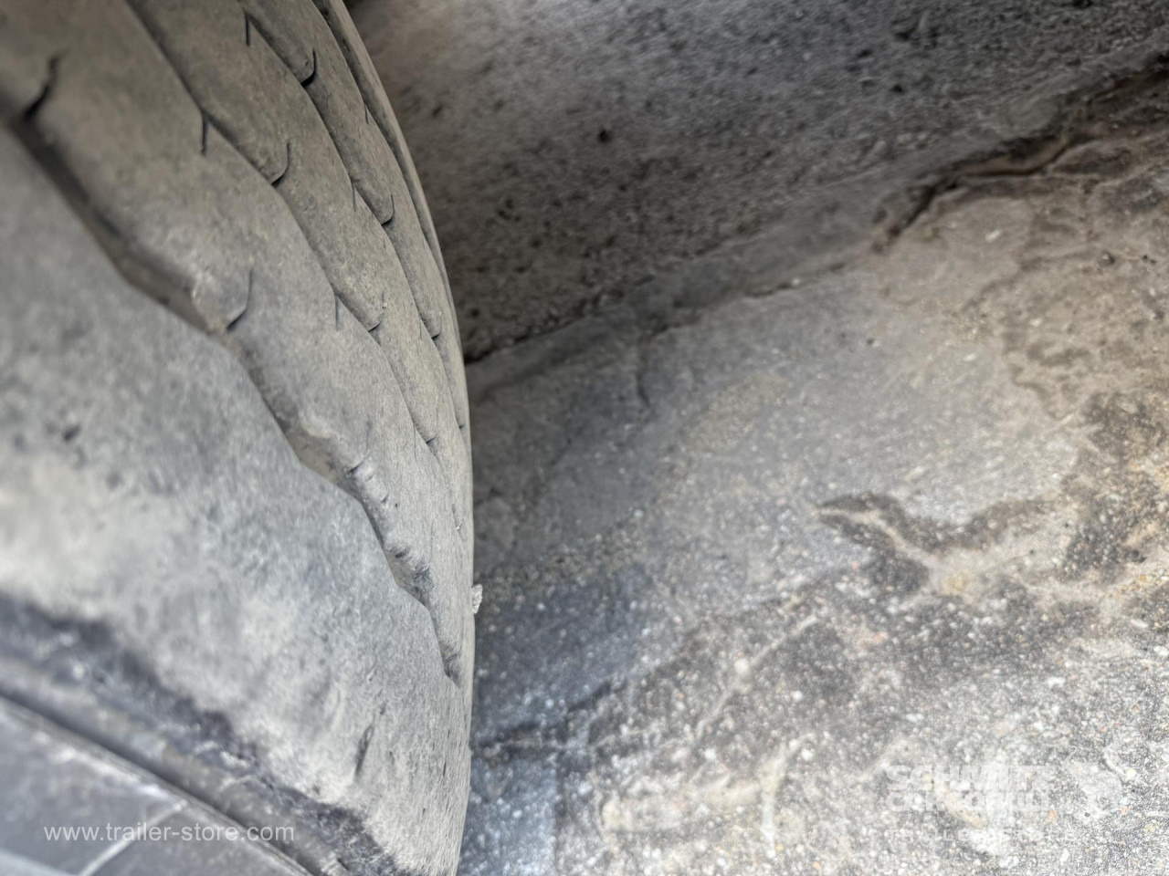 SCHWARZMUELLER Curtainsider Standard - Semi-trailer dengan terpal samping: gambar 4 SCHWARZMUELLER Curtainsider Standard - Semi-trailer dengan terpal samping: gambar 4