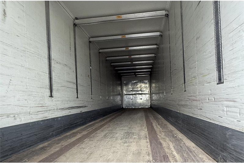 Semi-trailer kotak tertutup KEL-BERG 34 pl. MEGA: gambar 11