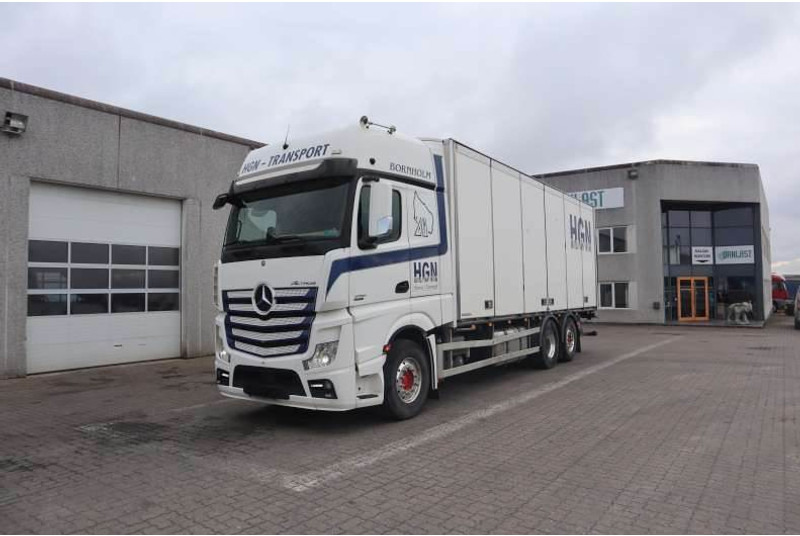 Mercedes-Benz Actros 2551 6X2-4 fast kasse - Truk box: gambar 1 Mercedes-Benz Actros 2551 6X2-4 fast kasse - Truk box: gambar 1