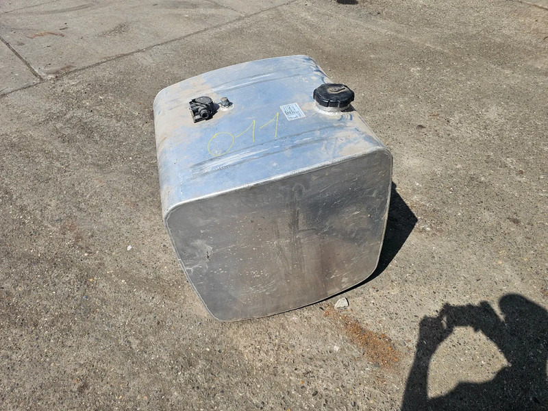 ACGB 787 Mercedes Actros - A6624703501 - Dieseltank 290 Liter - Tangki bahan bakar untuk Truk: gambar 1 ACGB 787 Mercedes Actros - A6624703501 - Dieseltank 290 Liter - Tangki bahan bakar untuk Truk: gambar 1