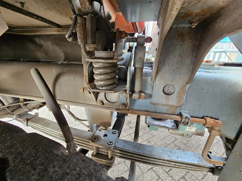 Traktor terminal CVS-Ferrari TT2516B: gambar 15 Traktor terminal CVS-Ferrari TT2516B: gambar 15