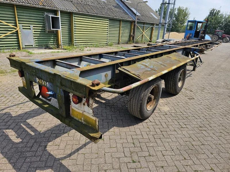 Fruehauf 2 Fruehauf 2-Assig Containerchassis – SMB Assen – Trommelremmen – Luchtvering – Skelet Trailer - Semi-trailer pengangkut mobil: gambar 4 Fruehauf 2 Fruehauf 2-Assig Containerchassis – SMB Assen – Trommelremmen – Luchtvering – Skelet Trailer - Semi-trailer pengangkut mobil: gambar 4