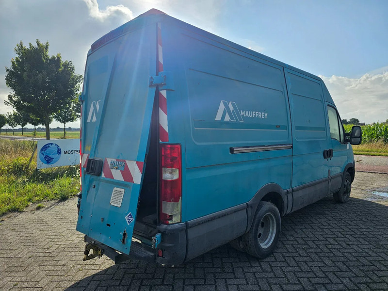Iveco Daily 35C15V Daily 35C15V - Mobil: gambar 5 Iveco Daily 35C15V Daily 35C15V - Mobil: gambar 5