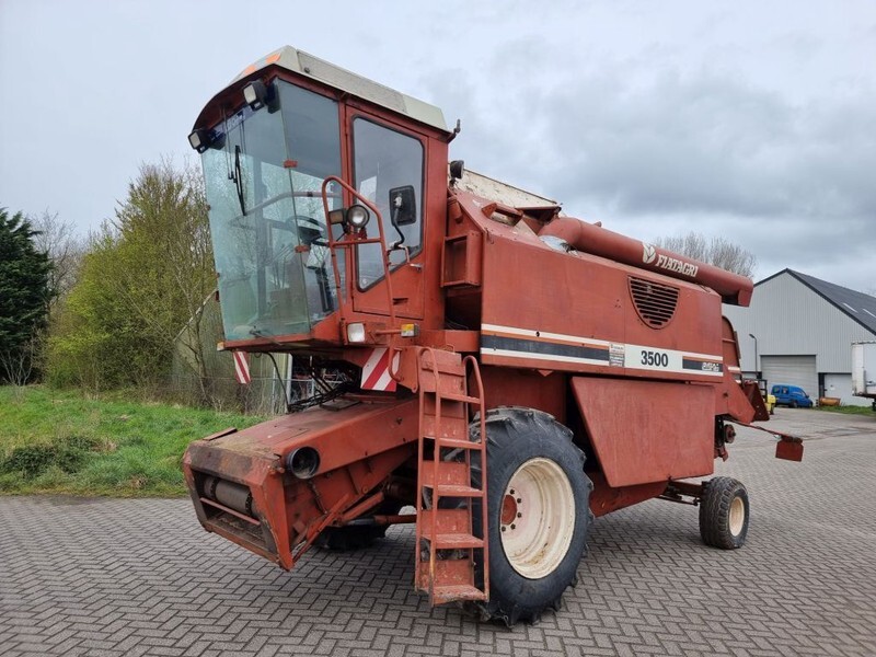 Laverda 3500 - Pemanen gabungan: gambar 1 Laverda 3500 - Pemanen gabungan: gambar 1