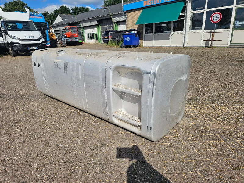 MAN Brandstoftank 760 Liter - L210 B70 H70 - Onderdeel nr. 81.12201-6503 - Tangki bahan bakar untuk Truk: gambar 2 MAN Brandstoftank 760 Liter - L210 B70 H70 - Onderdeel nr. 81.12201-6503 - Tangki bahan bakar untuk Truk: gambar 2