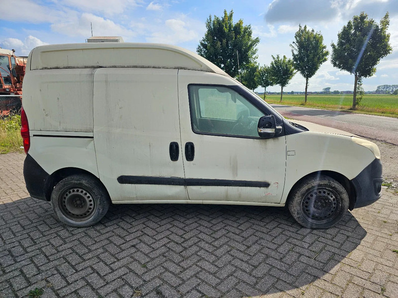 Opel Combo Combo-D-VANWXD1BA8AA - Mobil: gambar 4 Opel Combo Combo-D-VANWXD1BA8AA - Mobil: gambar 4