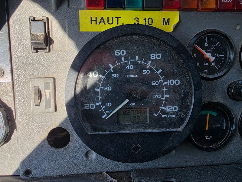 Truk pemadam kebakaran Renault Midliner 210 M210: gambar 12