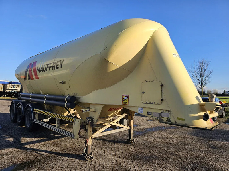 SPITZER S27DR - Semi-trailer tangki: gambar 3 SPITZER S27DR - Semi-trailer tangki: gambar 3