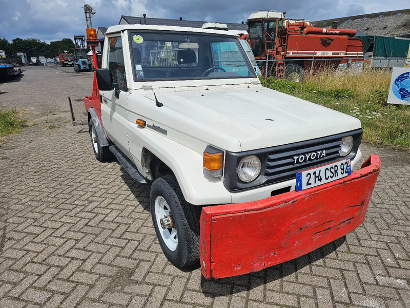 Toyota Land Cruiser LB71MOD - Mobil: gambar 3 Toyota Land Cruiser LB71MOD - Mobil: gambar 3