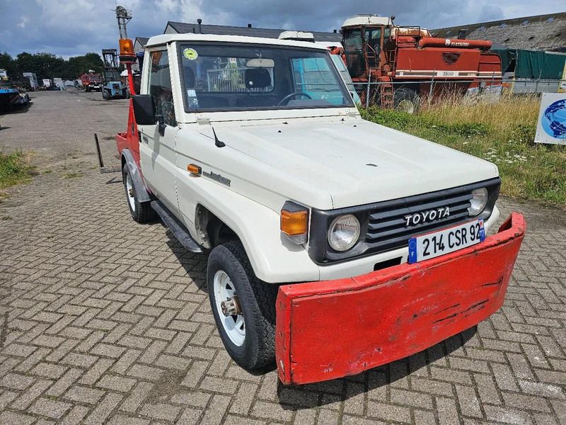 Toyota Land Cruiser Land Cruiser - Mobil: gambar 3 Toyota Land Cruiser Land Cruiser - Mobil: gambar 3