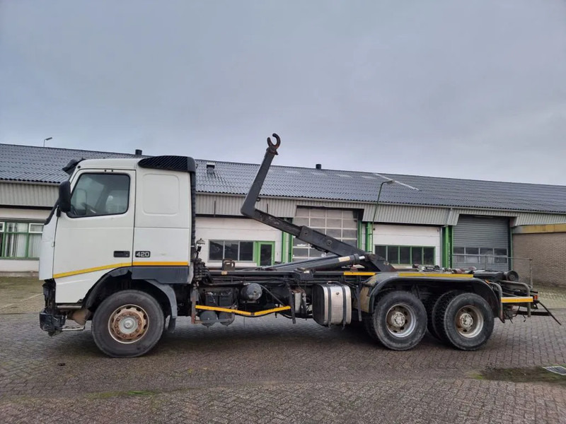 Volvo FH 12.420 6x4 - Manual Gear - STEEL/STEEL - Big Axles - PTO - Truk jungkit: gambar 1 Volvo FH 12.420 6x4 - Manual Gear - STEEL/STEEL - Big Axles - PTO - Truk jungkit: gambar 1