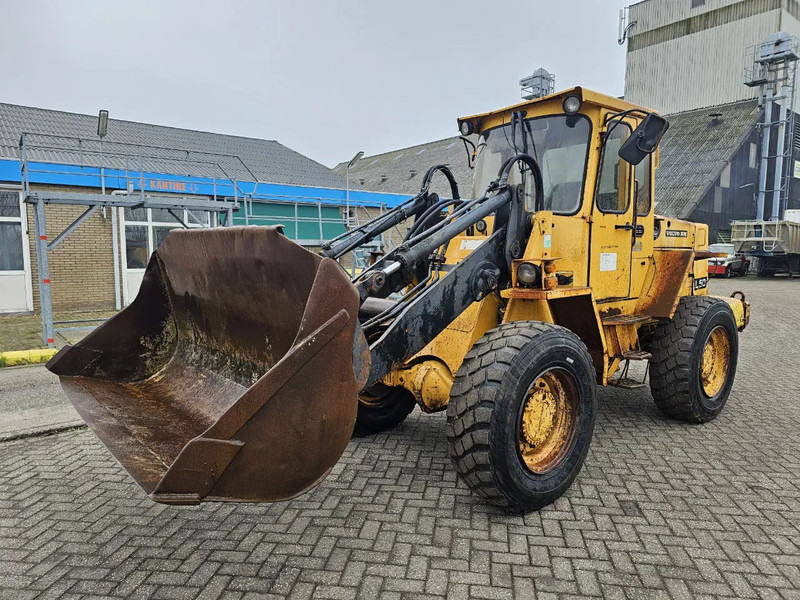 Volvo L50 - Wheel loader: gambar 1 Volvo L50 - Wheel loader: gambar 1