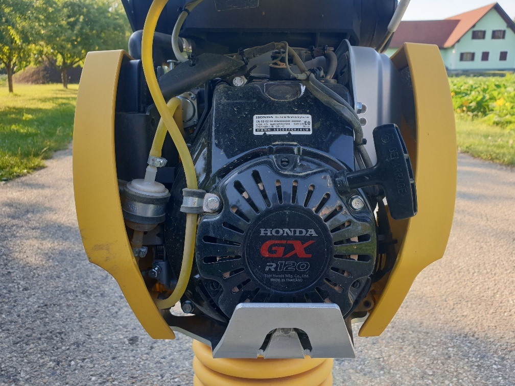 BOMAG BT 65 - Pelat getar: gambar 5 BOMAG BT 65 - Pelat getar: gambar 5
