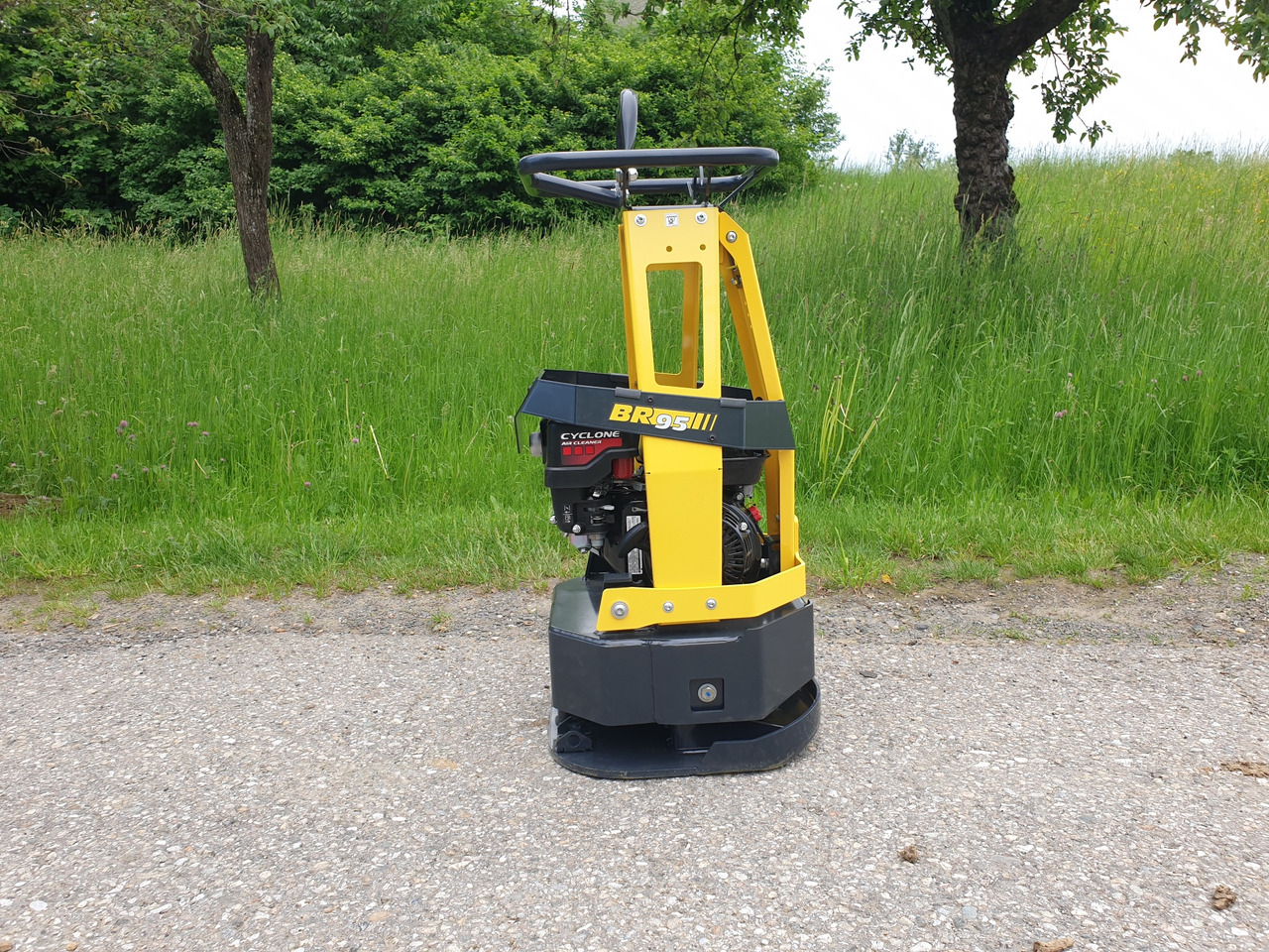 Bomag BR 95 - Pelat getar: gambar 4 Bomag BR 95 - Pelat getar: gambar 4