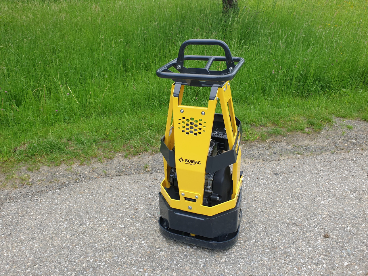 Bomag BR 95 - Pelat getar: gambar 1 Bomag BR 95 - Pelat getar: gambar 1