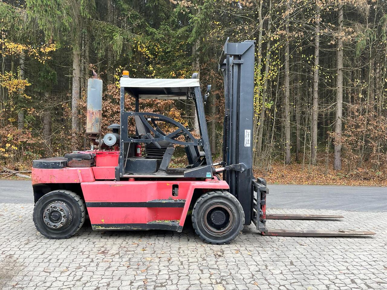 CLARK DPL 60 - Forklift: gambar 2 CLARK DPL 60 - Forklift: gambar 2