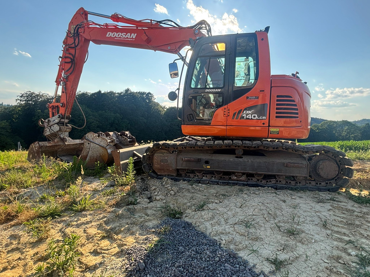 DOOSAN DX 140 LCR-3 - Ekskavator perayap: gambar 4 DOOSAN DX 140 LCR-3 - Ekskavator perayap: gambar 4
