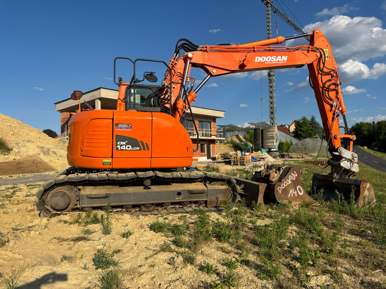 DOOSAN DX 140 LCR-3 - Ekskavator perayap: gambar 2 DOOSAN DX 140 LCR-3 - Ekskavator perayap: gambar 2