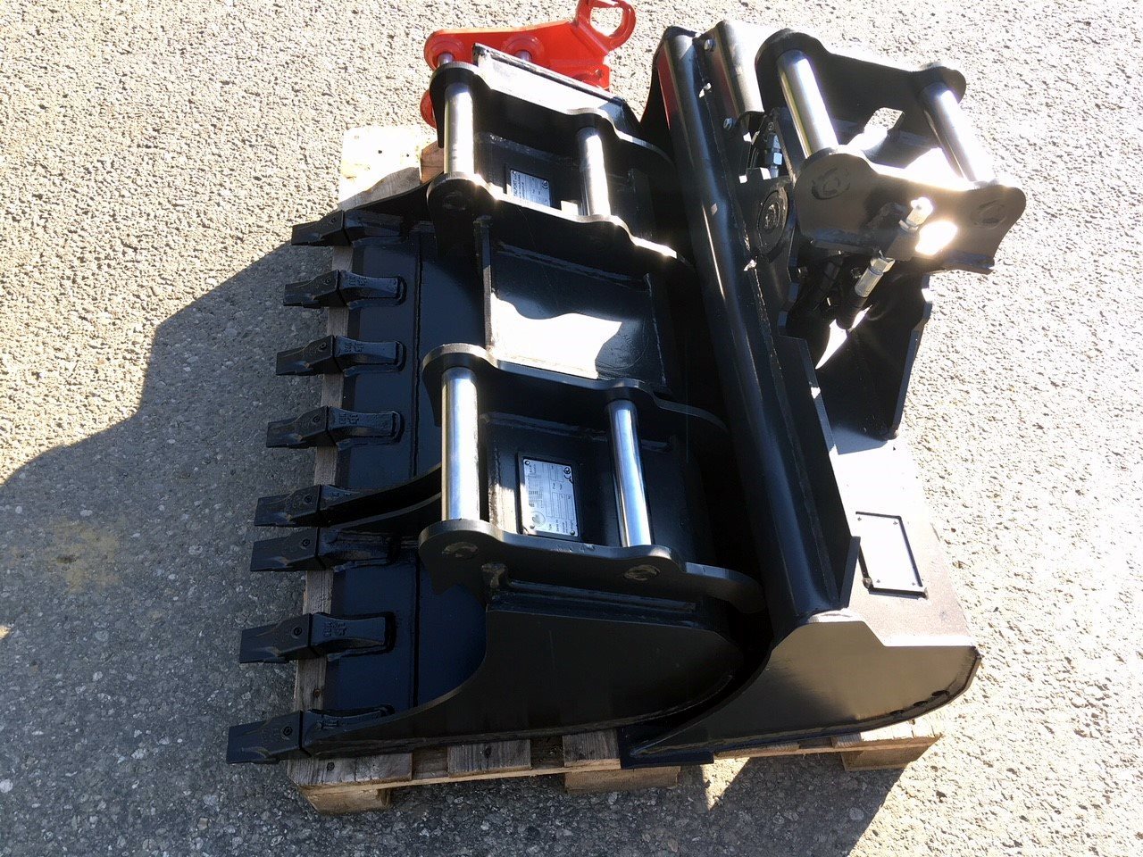 Geel-Martin Package of buckets - Ember untuk Ekskavator mini: gambar 2 Geel-Martin Package of buckets - Ember untuk Ekskavator mini: gambar 2