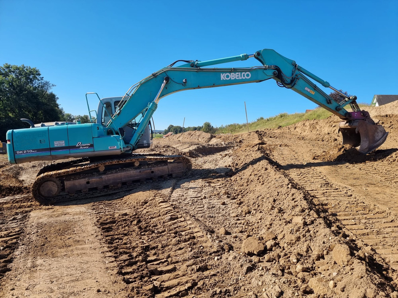KOBELCO SK 210 NLC-6E - Ekskavator perayap: gambar 2 KOBELCO SK 210 NLC-6E - Ekskavator perayap: gambar 2
