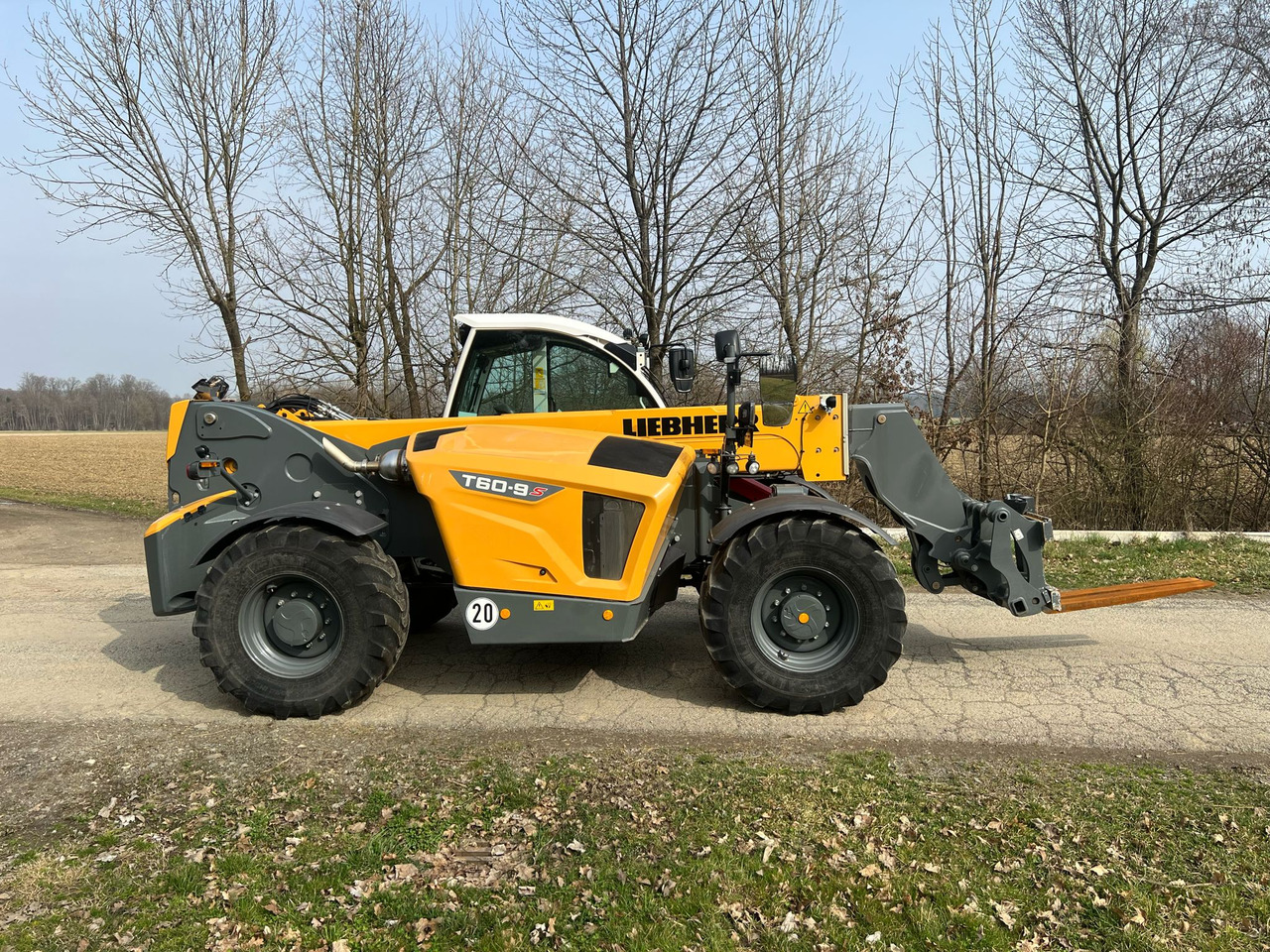 LIEBHERR T 60-9s - Loader depan teleskopik: gambar 1 LIEBHERR T 60-9s - Loader depan teleskopik: gambar 1