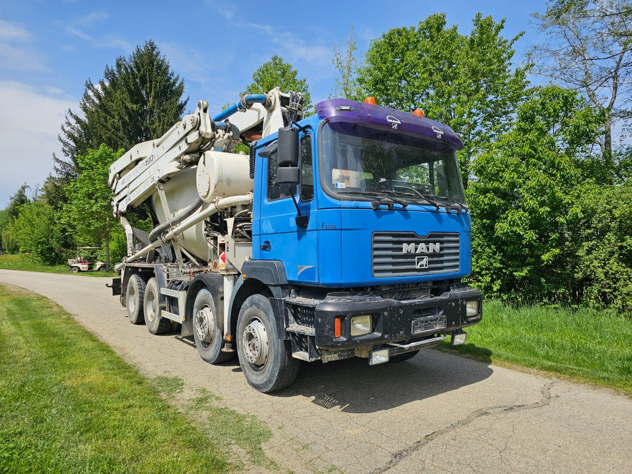 MAN F 2000 (41.410) mit CIFA RHS 115 + CIFA Magnum Metro 28 - Truk pompa beton: gambar 3 MAN F 2000 (41.410) mit CIFA RHS 115 + CIFA Magnum Metro 28 - Truk pompa beton: gambar 3