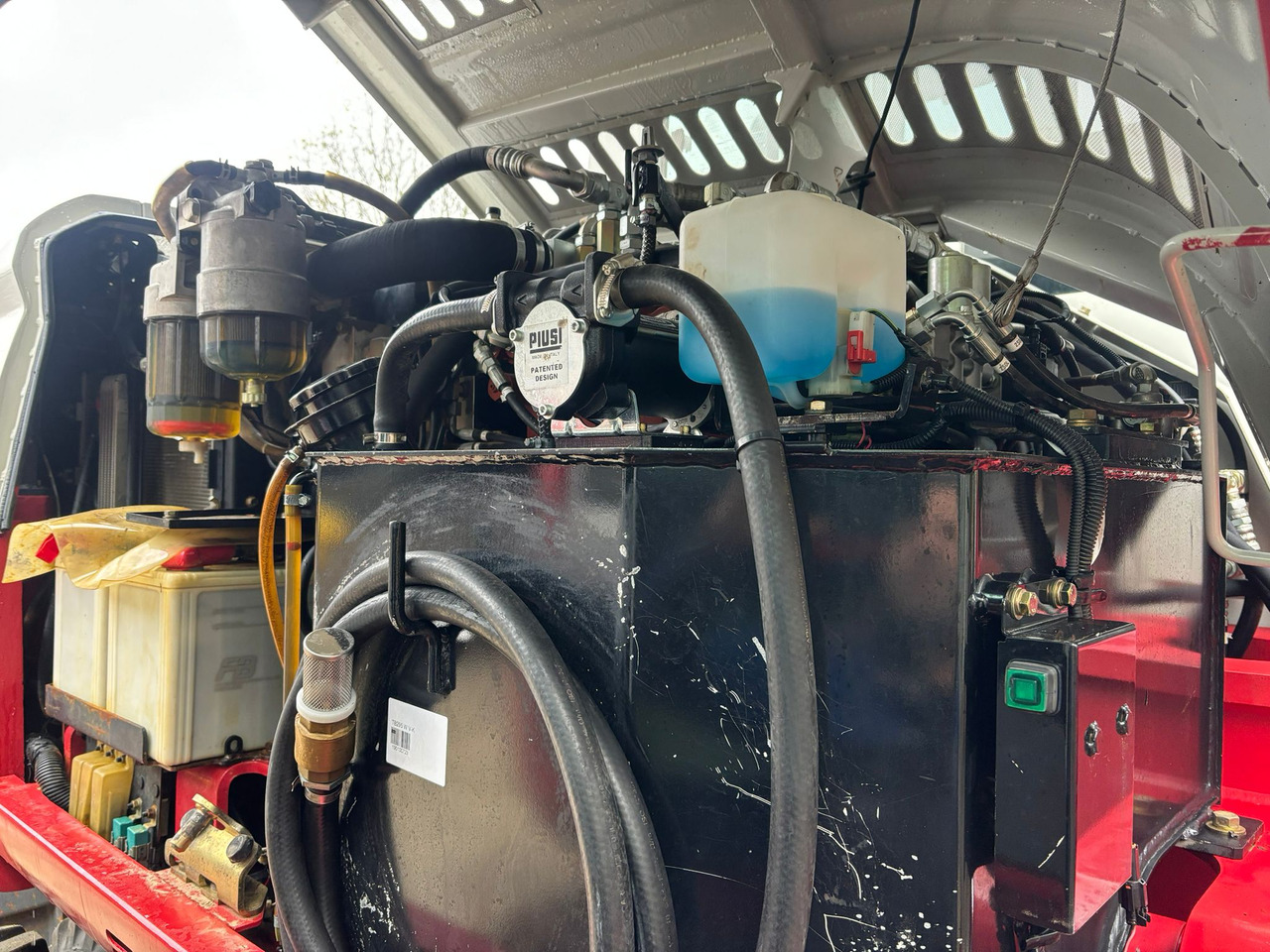 Leasing TAKEUCHI TB 295 W TAKEUCHI TB 295 W: gambar 10 Leasing TAKEUCHI TB 295 W TAKEUCHI TB 295 W: gambar 10