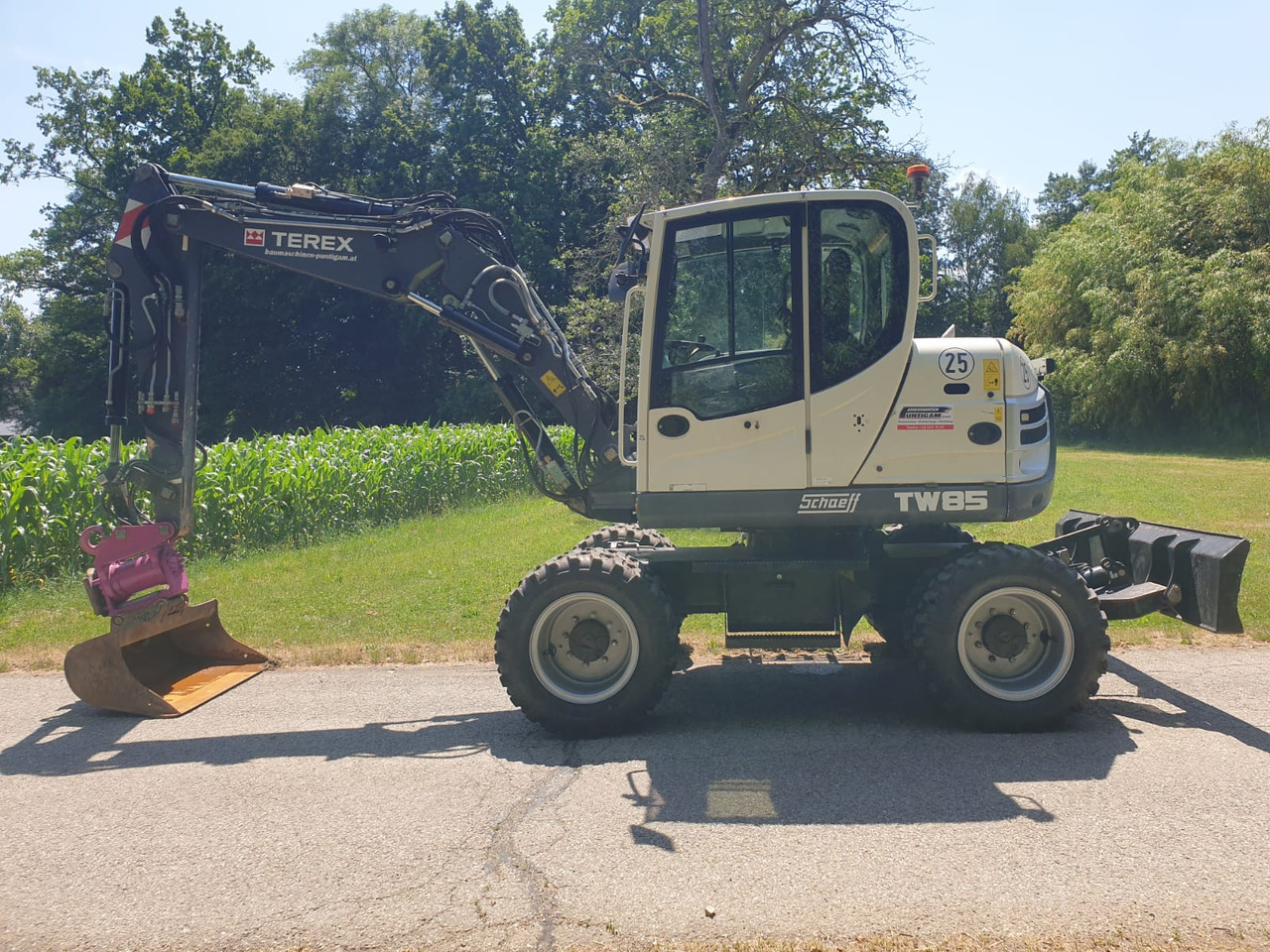 Terex TW 85 - Ekskavator roda: gambar 1 Terex TW 85 - Ekskavator roda: gambar 1