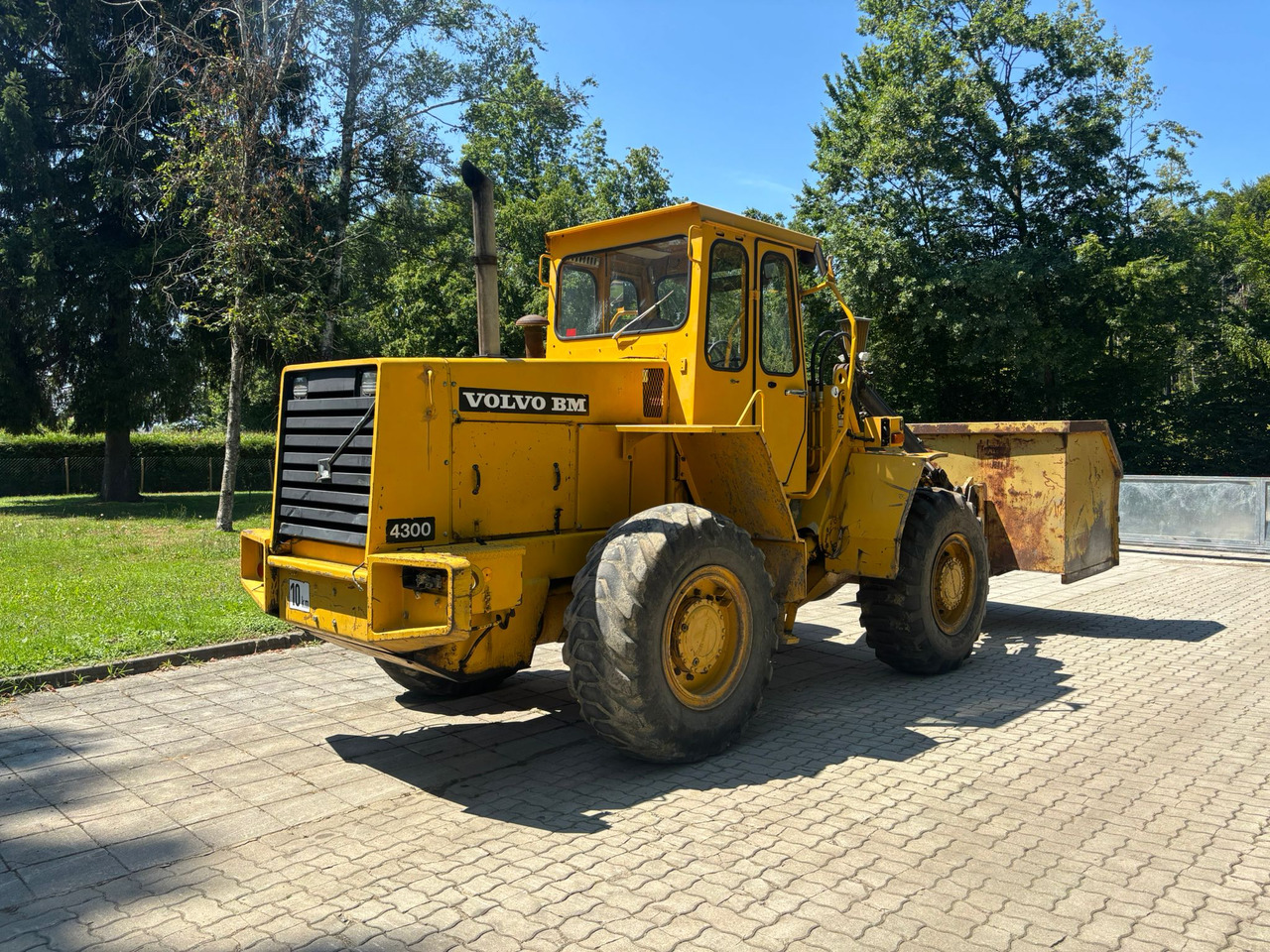 VOLVO BM 4300 - Wheel loader: gambar 5 VOLVO BM 4300 - Wheel loader: gambar 5