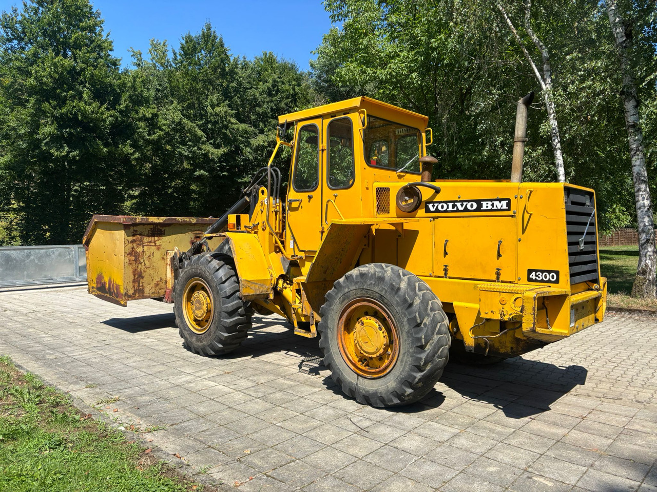 VOLVO BM 4300 - Wheel loader: gambar 4 VOLVO BM 4300 - Wheel loader: gambar 4