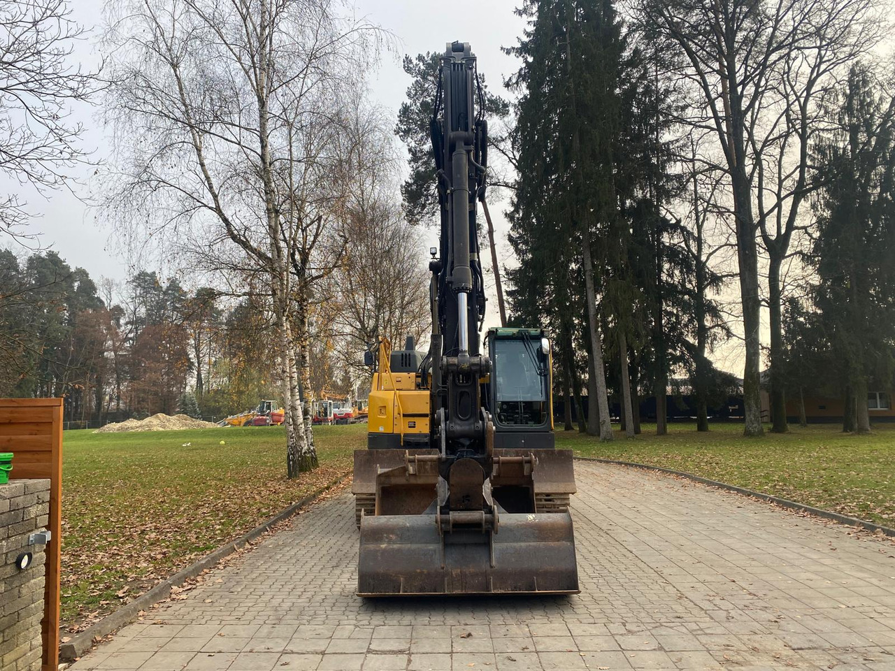 VOLVO ECR 235 EL - Ekskavator perayap: gambar 3 VOLVO ECR 235 EL - Ekskavator perayap: gambar 3