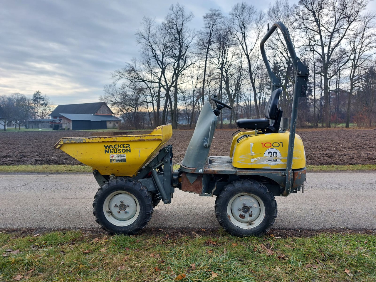 WACKER Neuson 1001 - Tempat sampah mini: gambar 1 WACKER Neuson 1001 - Tempat sampah mini: gambar 1