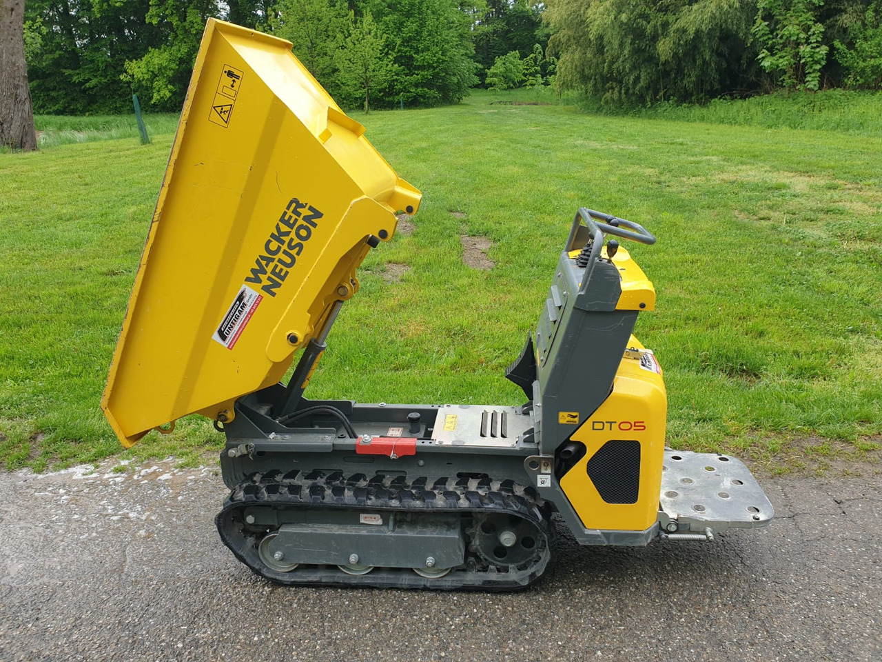 WACKER Neuson DT 05 - Tempat sampah perayap: gambar 3 WACKER Neuson DT 05 - Tempat sampah perayap: gambar 3