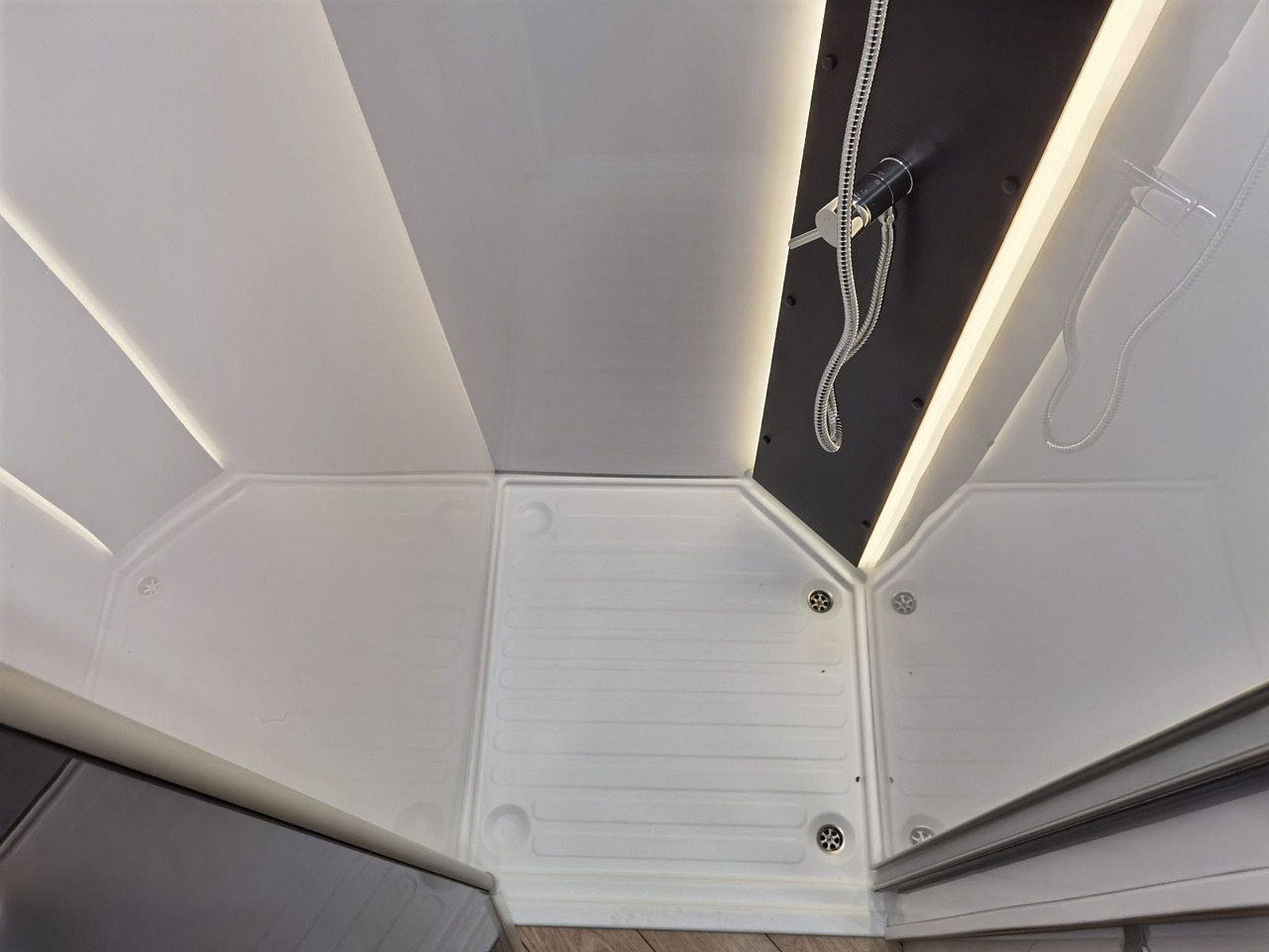 Mobil rumah semi-terintegrasi Chausson 640 ETAPE LINE /-2025- / XXL - HUBBETT & RAUMBAD: gambar 16